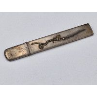 Art du Japon KOZUKA EN ARGENT BRANCHE FLEURS CERISIER MANCHE COUTEAU SABRE JAPONAIS TANTO WAKIZASHI KATANA JAPON PERIODE EDO {PR