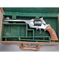 Armes de Poing REVOLVER DE TIR  WEBLEY GREEN TARGET  MODEL 1896  en valise cuir  Calibre 450 / 455  -  Royaume-Uni XIXè {PRODUCT