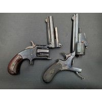 Armes de Poing COFFRET DEUX REVOLVERS   CLAUDIN A PARIS  38 BLD DES ITALIENS    CALIBRE 32RF  RIMFIRE  S&W  -  FRANCE XIXè {PROD