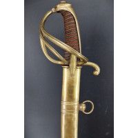 Catalogue Magasin SABRE HUSSARDS ECLAIREURS DE LA JEUNE GARDE ESCADRONS DES CHASSEURS A CHEVAL DE LA GARDE IMPERIALE - FRANCE PR