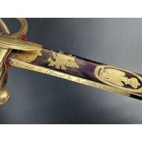 Catalogue Magasin SABRE HUSSARDS ECLAIREURS DE LA JEUNE GARDE ESCADRONS DES CHASSEURS A CHEVAL DE LA GARDE IMPERIALE - FRANCE PR