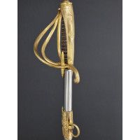 Catalogue Magasin SABRE D'OFFICIER SUPERIEUR DE CAVALERIE LEGERE SUPERBE LAME DAMAS DOUBLE FACE VERS 1815 - FRANCE RESTAURATION 