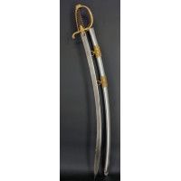 Catalogue Magasin SABRE D'OFFICIER SUPERIEUR DE CAVALERIE LEGERE SUPERBE LAME DAMAS DOUBLE FACE VERS 1815 - FRANCE RESTAURATION 