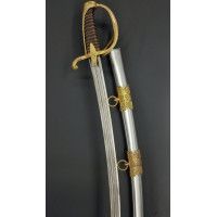 Armes Blanches SABRE D'OFFICIER SUPERIEUR DE CAVALERIE LEGERE SUPERBE LAME DAMAS DOUBLE FACE VERS 1815 - FRANCE RESTAURATION {PR