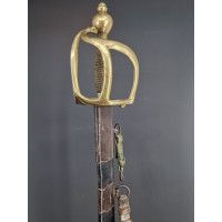 Armes Blanches RARE FORTE ÉPÉE DE CAVALERIE MODÈLE RÉGLEMENTAIRE 1767 DUC CHOISEUL - FRANCE LOUIS XV 45 - 8