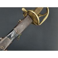 Armes Blanches RARE FORTE ÉPÉE DE CAVALERIE MODÈLE RÉGLEMENTAIRE 1767 DUC CHOISEUL - FRANCE LOUIS XV 45 - 17