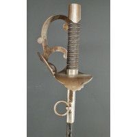 Armes Blanches SABRE ARCO  DE CAVALERIE ET DES DRAGONS  EN FER  MODELE DE  L'AN  IV  -  FRANCE  REPUBLIQUE / DIRECTOIRE {PRODUCT