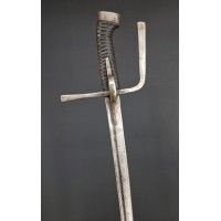 Armes Blanches LONG SABRE DE HUSSARD AILÉS HUNGARO POLONAIS EN SERVICE DE L'ARMÉE DU ROI LOUIS XIV vers 1680 / 1700 - FRANCE ANC