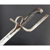 Armes Blanches LONG SABRE DE HUSSARD AILÉS HUNGROIS / POLONAIS EN SERVICE DE L'ARMÉE DU ROI LOUIS XIV 1700 / 1720 - FRANCE ANCIE