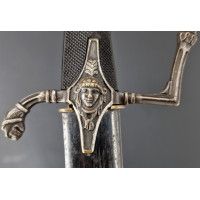 Catalogue Magasin SABRE D'OFFICER  DES CHASSEURS A CHEVAL ARGENTE  A LAME DAMAS & OR - FRANCE PREMIER EMPIRE {PRODUCT_REFERENCE}
