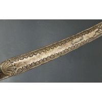 Catalogue Magasin SABRE D'OFFICER  DES CHASSEURS A CHEVAL ARGENTE  A LAME DAMAS & OR - FRANCE PREMIER EMPIRE {PRODUCT_REFERENCE}
