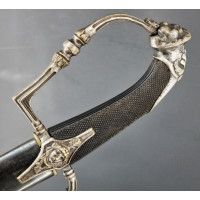 Catalogue Magasin SABRE D'OFFICER  DES CHASSEURS A CHEVAL ARGENTE  A LAME DAMAS & OR - FRANCE PREMIER EMPIRE {PRODUCT_REFERENCE}