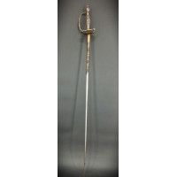 Armes Blanches EPEE A LA MOUSQUETAIRE EN VERMEIL ARGENT & DORURE AU SOLEIL RAYONANANT MAISON DU ROI LOUIS XVI - FRANCE ANCIENNE 