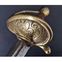 Armes Blanches EPEE D'OFFICIER DE FUSILIER D'INFANTERIE MODELE 1730 GRAVURE FLEUR DE LYS SOUS PONTAT - FRANCE ANCIENNE MONARCHIE