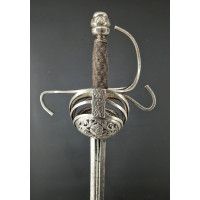 Catalogue Magasin LONGUE RAPIERE A LA PAPPENHEIM EPEE DE CAVALERIE ESPAGNOLE FIN XVIe DEBUT XVIIè GUERRE DE TRENTE ANS {PRODUCT_