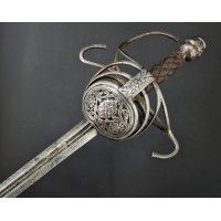 Catalogue Magasin LONGUE RAPIERE A LA PAPPENHEIM EPEE DE CAVALERIE ESPAGNOLE FIN XVIe DEBUT XVIIè GUERRE DE TRENTE ANS {PRODUCT_