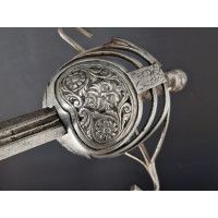 Catalogue Magasin LONGUE RAPIERE A LA PAPPENHEIM EPEE DE CAVALERIE ESPAGNOLE FIN XVIe DEBUT XVIIè GUERRE DE TRENTE ANS {PRODUCT_