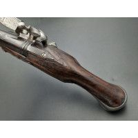 Armes de Poing PISTOLET A SILEX D'OFFICIER DE MARINE N. BLANCHARD A COGNAC VERS 1700 - FRANCE ANCIENNE MONARCHIE {PRODUCT_REFERE