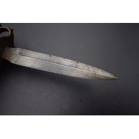 Catalogue Magasin COUTEAU POIGNARD DE TRANCHEE US 1918 TRENCH KNIFE - USA PREMIERE GUERRE MONDIALE {PRODUCT_REFERENCE} - 8