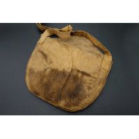 Militaria WW1 MASQUE A GAZ M2B TAILLE ORDINAIRE DU 7 NOVEMBRE 1917 DANS SA HOUSSE - FRANCE PREMIERE GUERRE MONDIALE {PRODUCT_REF