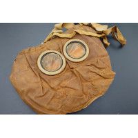 Militaria WW1 MASQUE A GAZ M2B TAILLE ORDINAIRE DU 7 NOVEMBRE 1917 DANS SA HOUSSE - FRANCE PREMIERE GUERRE MONDIALE {PRODUCT_REF