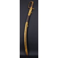 Armes Blanches SABRE DE LUXE D'OFFICIER DE HUSSARD AU MODÈLE DES SABRES DE RÉCOMPENSE DE LA MANUFACTURE DE VERSAILLES - FRANCE D