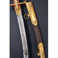 Armes Blanches SABRE DE LUXE D'OFFICIER DE HUSSARD AU MODÈLE DES SABRES DE RÉCOMPENSE DE LA MANUFACTURE DE VERSAILLES - FRANCE D