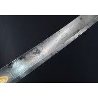 Armes Blanches SABRE DE LUXE D'OFFICIER DE HUSSARD AU MODÈLE DES SABRES DE RÉCOMPENSE DE LA MANUFACTURE DE VERSAILLES - FRANCE D