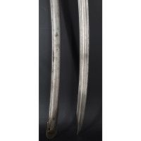 Catalogue Magasin SABRE D'OFFICIERS SUPERIEURS D'ARTILLERIE A CHEVAL DE LA GARDE ROYALE MONTURE A LA CHASSEUR - FRANCE RESTAURAT