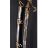 Catalogue Magasin SABRE D'OFFICIERS SUPERIEURS D'ARTILLERIE A CHEVAL DE LA GARDE ROYALE MONTURE A LA CHASSEUR - FRANCE RESTAURAT