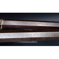 Armes de Poing PAIRE DE PISTOLETS  A SYSTEME CARTOUCHE PAPIER CANON PIVOTANT INVENTION LEPAGE ARQUEBUSIER DU ROI - FRANCE XIXè {