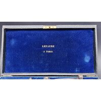 Armes de Poing COFFRET DE PISTOLETS A BALLE FORCEE DE VOYAGE  IVOIRE CITES  PAR LEFAURE A PARIS 1850 - FRANCE XIXè {PRODUCT_REFE