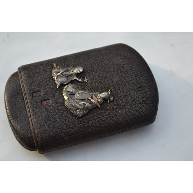 ETUI A CIGARRE JAPONAIS Signé - Japon XIXè ETUI A CIGARRE JAPONAIS Signé - Japon XIXè