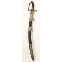 Armes Blanches SABRE DE HUSSARD EN LAITON ARGENTÉ DU GENERAL DE ROSSI REGIMENT ROYAL CORSE  -  FRANCE FIN XVIIIè {PRODUCT_REFERE