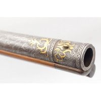 Armes de Poing BELLE PAIRE DE PISTOLETS A SILEX VON DER FECHT. JUN: A BERLIN  1763-1812 DAMAS ORIENTAL - ALLEMANGE XVIIIè {PRODU