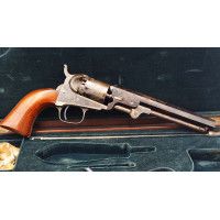 Armes de Poing RARE REVOLVER COLT MODELE 1849 LONDON 1853 PRODUIT A 11000 EXEMPLAIRES EN COFFRET AVEC ACCESSOIRES XIXè {PRODUCT_