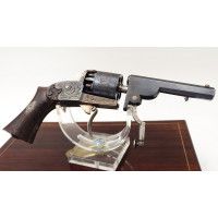 Armes de Poing REVOLVER HOULLIER BLANCHARD BREVETÉ À PARIS EN CASSETTE OUTILS RECHARGEMENT CALIBRE 31 VERS 1855 - FRANCE XIXè {P