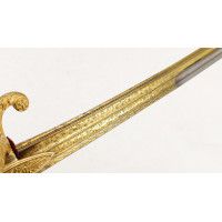 Armes Blanches SABRE D'OFFICIER SUPERIEUR DE CAVALERIE LEGERE SUPERBE LAME DORÉE VERS 1815 - FRANCE RESTAURATION {PRODUCT_REFERE