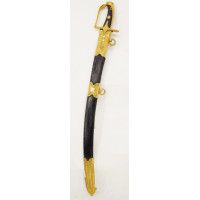Armes Blanches SABRE D'OFFICIER SUPERIEUR DE HUSSARD A LA HONGROISE GODRONNÉ  LARGE LAME BLEUIE - FRANCE DIRECTOIRE {PRODUCT_REF