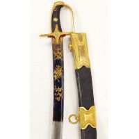 Armes Blanches SABRE D'OFFICIER SUPERIEUR DE HUSSARD A LA HONGROISE GODRONNÉ  LARGE LAME BLEUIE - FRANCE DIRECTOIRE {PRODUCT_REF
