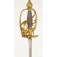 Armes Blanches FORTE ÉPÉE DE CHEVAU-LÉGERS DE LA MAISON DU ROI VERS 1750-1762 ANCIENNE MONARCHIE RÈGNE DE LOUIS XV {PRODUCT_REFE