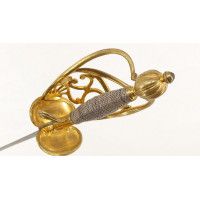 Armes Blanches FORTE ÉPÉE DE CHEVAU-LÉGERS DE LA MAISON DU ROI VERS 1750-1762 ANCIENNE MONARCHIE RÈGNE DE LOUIS XV {PRODUCT_REFE