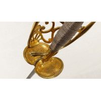 Armes Blanches FORTE ÉPÉE DE CHEVAU-LÉGERS DE LA MAISON DU ROI VERS 1750-1762 ANCIENNE MONARCHIE RÈGNE DE LOUIS XV {PRODUCT_REFE