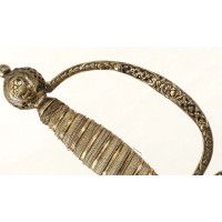Armes Blanches EPEE DE VILLE OU DE COUR  A LA MOUSQUETAIRE  EN VERMEIL  POINCON DE LYON 1762/1780  -  FRANCE ANCIENNE MONARCHIE 