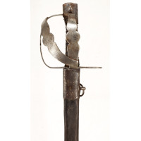 Armes Blanches SABRE DES DRAGONS MODELE RÈGLEMENT DU 25 AVRIL 1767 GARDE FER EN "N" 1771-1775 1er ESCADRON N°32 - FRANCE ANCIENN