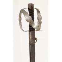 Armes Blanches SABRE DES DRAGONS MODELE RÈGLEMENT DU 25 AVRIL 1767 GARDE FER EN "N" 1771-1775 1er ESCADRON N°32 - FRANCE ANCIENN