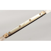 Coutellerie FIN COUTEAU PLIANT 18è DE VOYAGE  OR ET NACRE  DOUBLE LAME ARGENT ET ACIER - FRANCE FIN DU XVIIIè {PRODUCT_REFERENCE