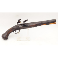 Armes de Poing PISTOLET A SILEX D'OFFICIER PAR TEZENAS JACQUES ARQUEBUSIER EN 1740 A SAINT ETIENNE - FRANCE EPOQUE LOUIS XV {PRO
