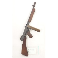 Armes Neutralisées WW2  PISTOLET MITRAILLEUR    THOMPSON MODELE 1928 A1    NEUTRALISATION  UE 2025  CULASSE MOBILE {PRODUCT_REFE