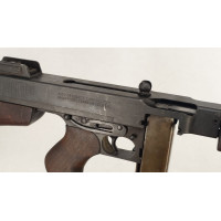 Armes Neutralisées WW2  PISTOLET MITRAILLEUR    THOMPSON MODELE 1928 A1    NEUTRALISATION  UE 2025  CULASSE MOBILE {PRODUCT_REFE